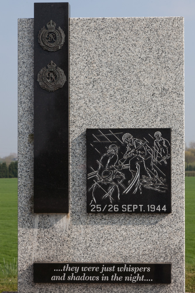 Monument Royal Engineers en Royal Canadian Engineers Driel #3