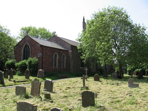 Oorlogsgraven van het Gemenebest St Peter Churchyard