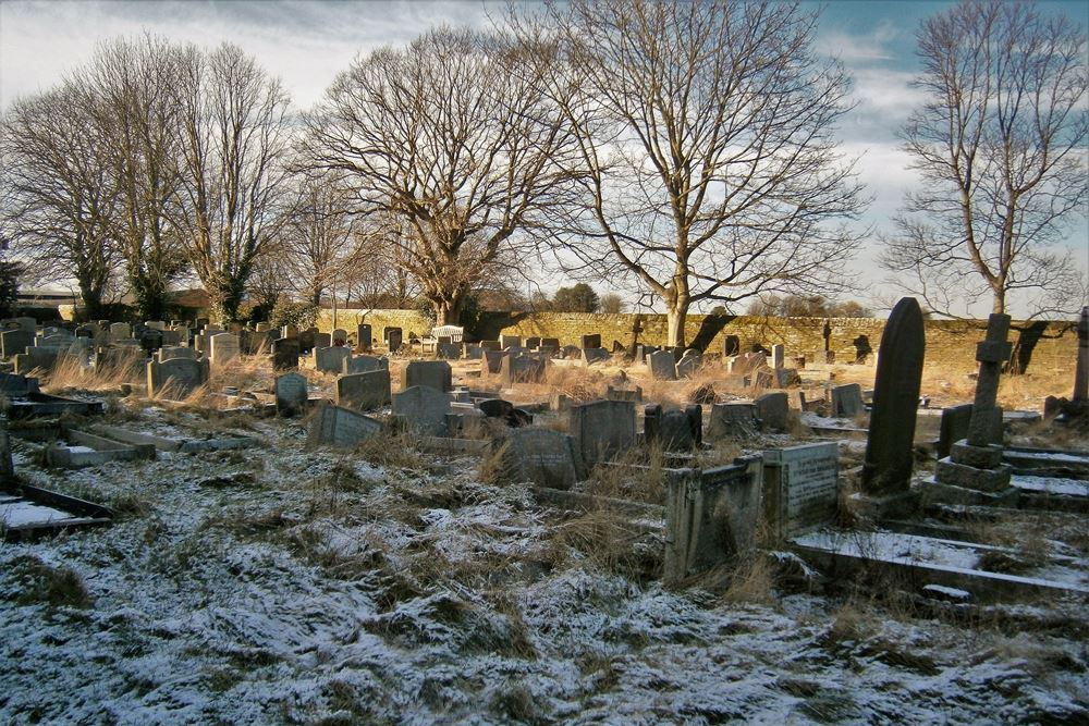 Oorlogsgraf van het Gemenebest St. John Churchyard #1