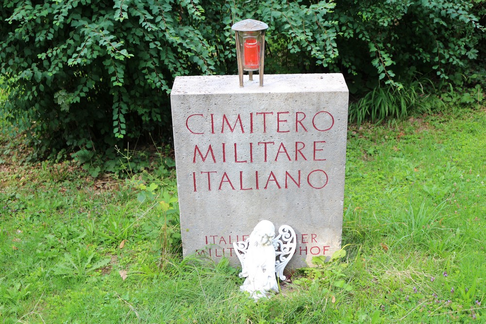 Italian War Graves Waldfriedhof München #2