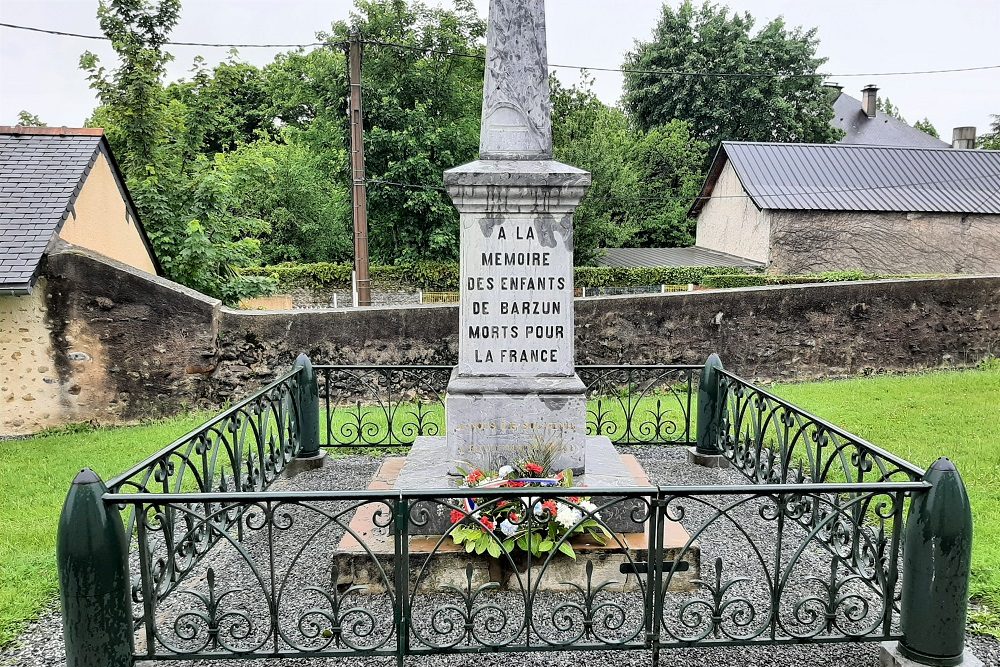 Oorlogsmonument Barzun #2