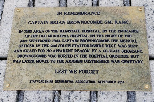 Gedenkteken kapitein Brian Brownscombe GM. RAMC. #1