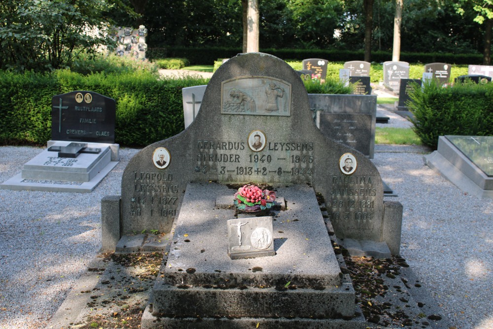 Belgian Graves Veterans Overpelt Fabriek #2