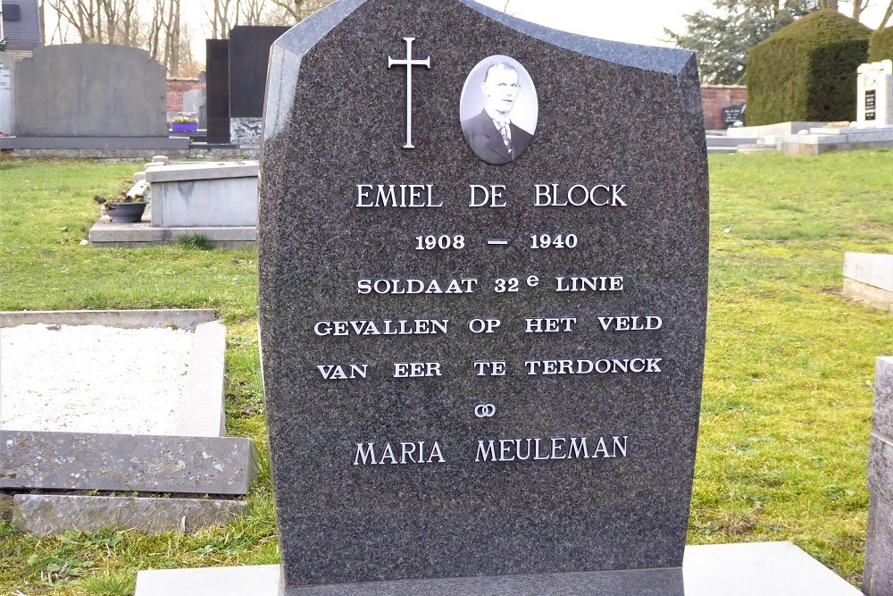 Belgische Oorlogsgraven Eksaarde #4