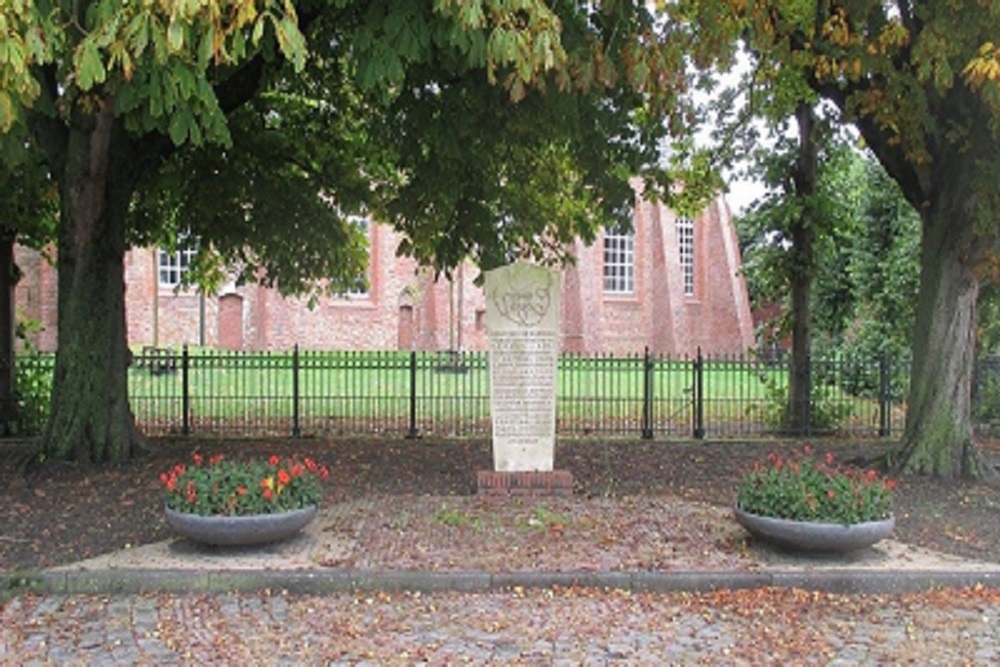 War Memorial Uithuizen #1