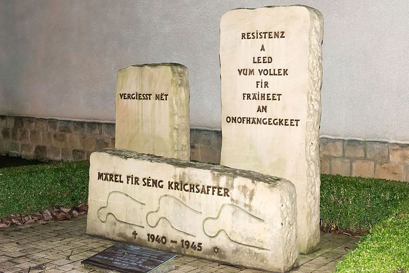 Oorlogsmonument Merl #1