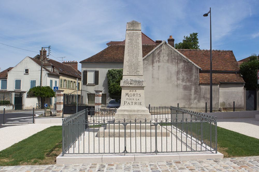 War Memorial Guignes #1