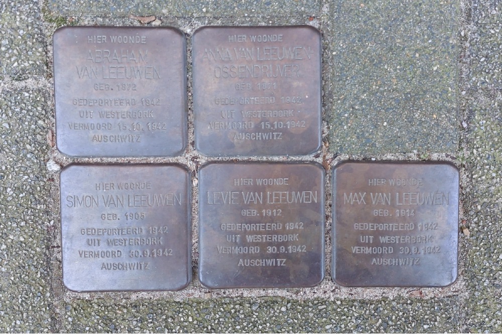 Stolpersteine Van Vlooswijkstraat 9A