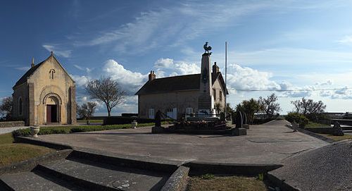 Oorlogsmonument Saint-Vaast-la-Hougue