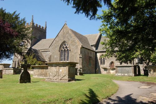 Commonwealth War Graves St. John the Baptist Churchyard