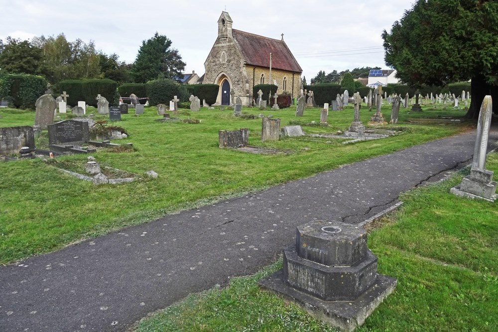 Commonwealth War Graves Malmesbury Cemetery