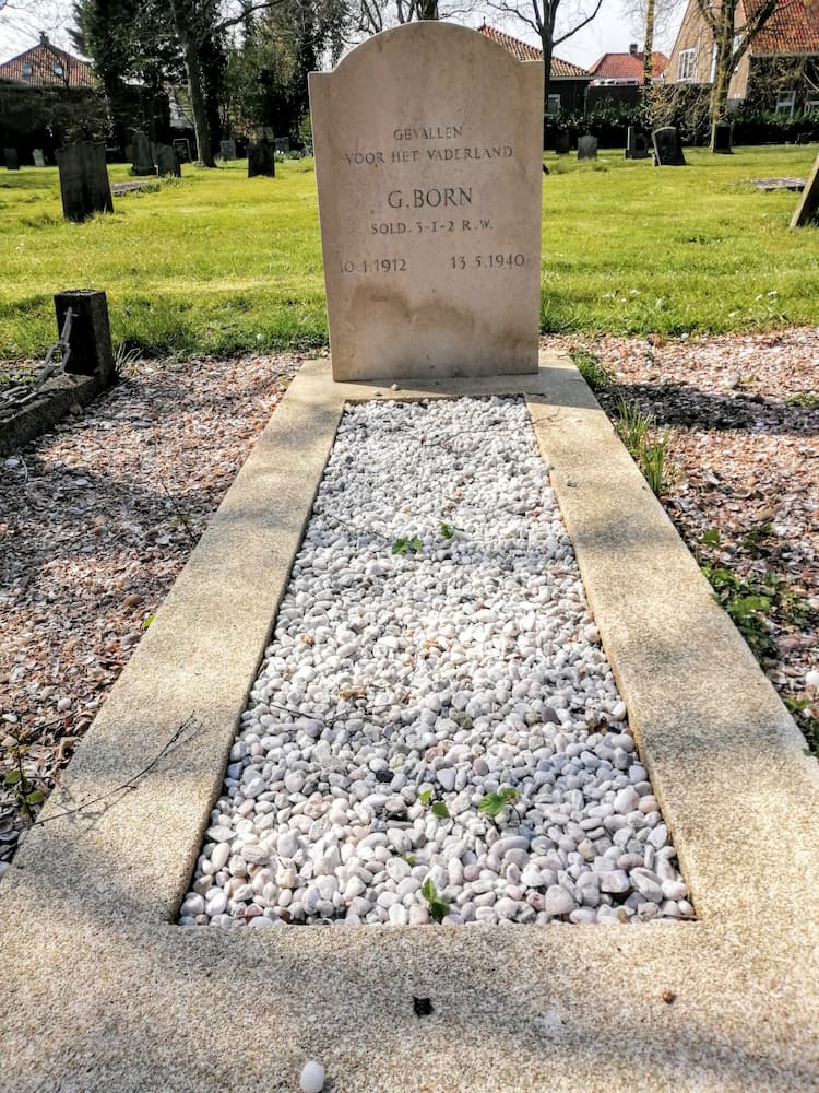 Dutch Wargrave  Protestant Cemetery Middelharnis #2