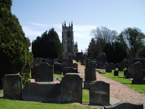 Commonwealth War Graves Larbert Parish Churchyard #1