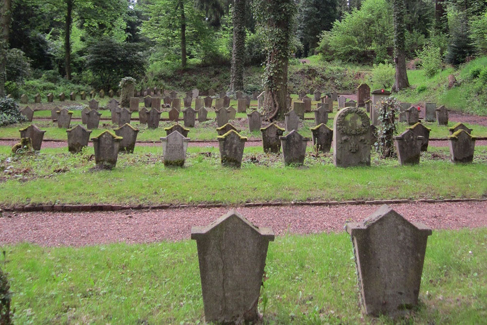 French War Graves Main Cemetery Saarbrücken