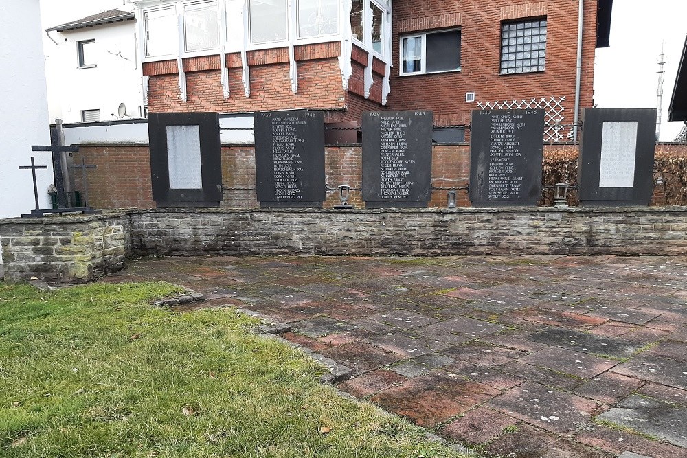 Oorlogsmonument Roggendorf #5