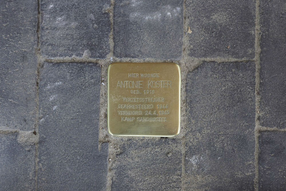 Stolperstein Kolkweg 27 (nu hoek Nieuwe en Hoge Rij) #1