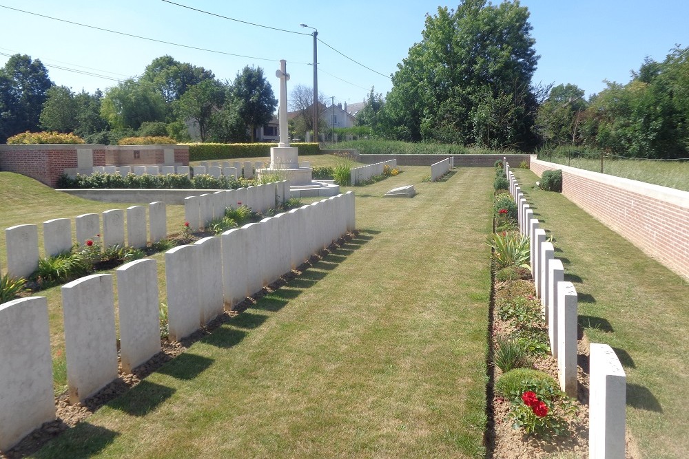 Commonwealth War Cemetery Fricourt #1