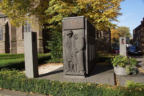 Oorlogsmonument Knigsdorf #1