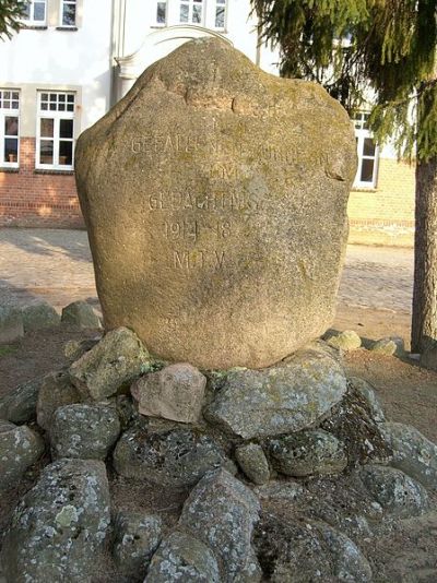 Oorlogsmonument Turnverein Malchin #1