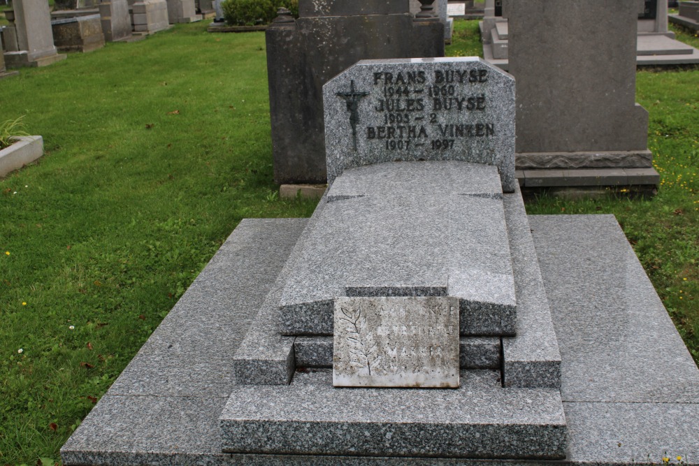 Belgian Graves Veterans Poelkapelle #2