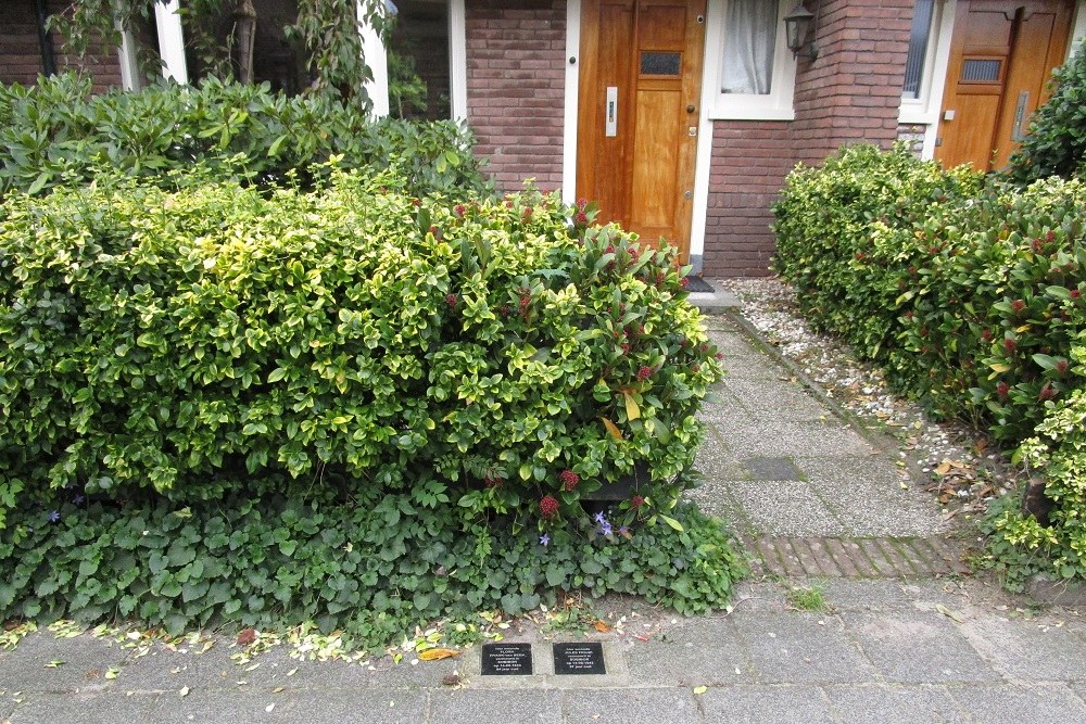 Herdenkingsstenen Joannes van Dieststraat 13 #4