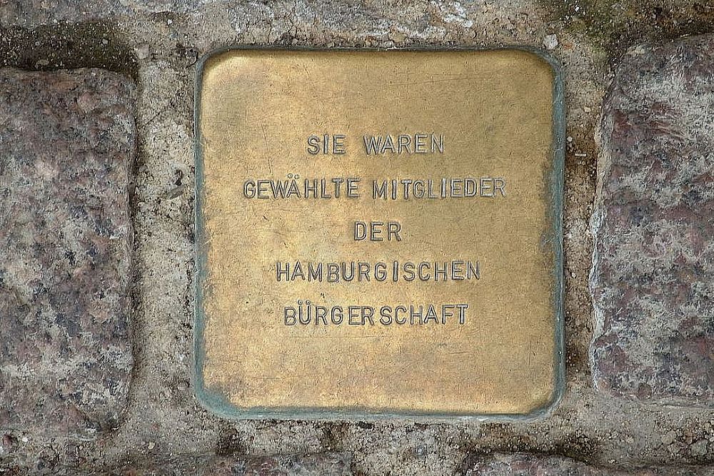 Stolpersteine Rathausmarkt 1