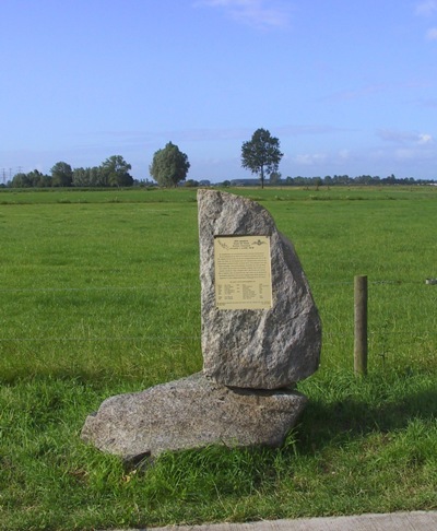 Monument Crash Lancaster Bommenwerper #3