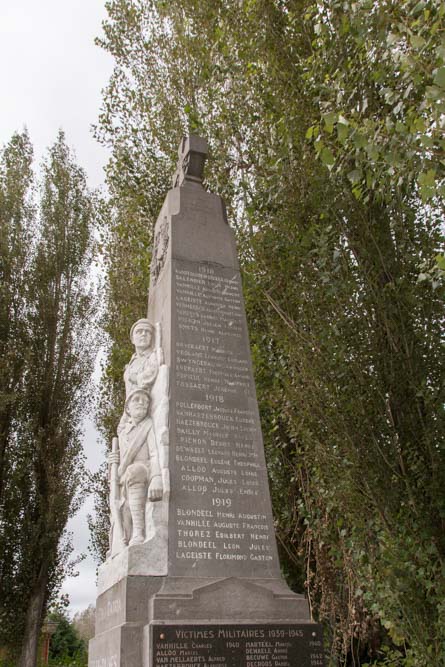 Oorlogsmonument Bray-Dunes #4