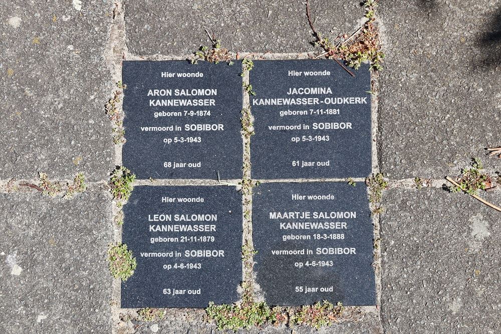 Memorial Stones Maclaine Pontstraat 9 #1