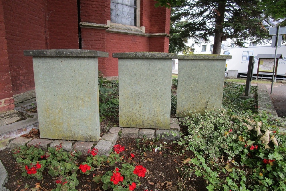 Memorials Fallen World Wars #3