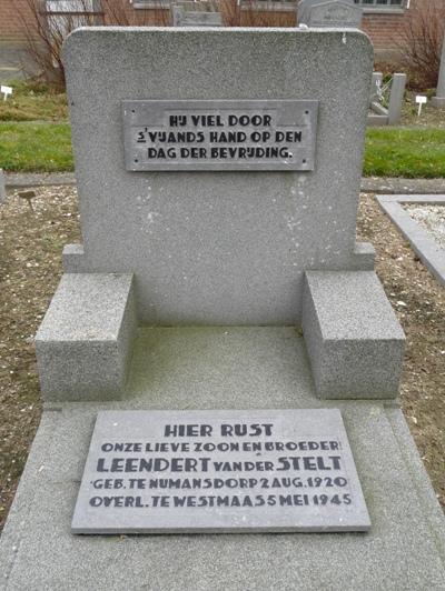 Dutch War Graves Protestant Cemetery Numansdorp #2