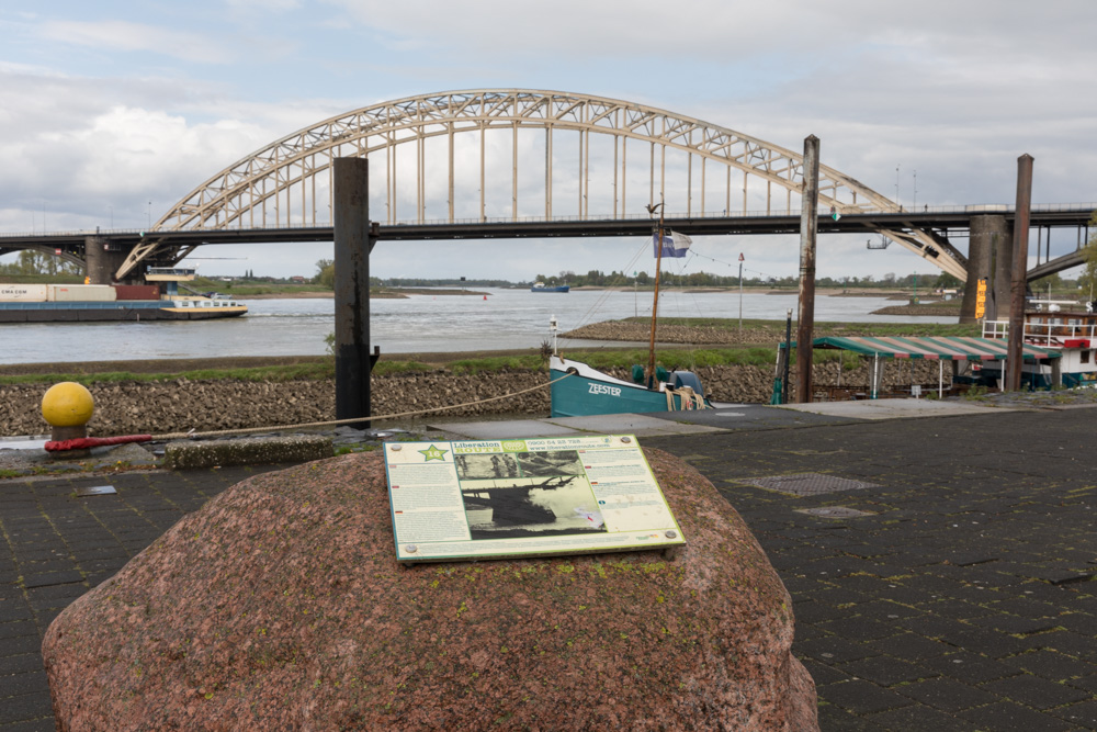 Liberation Route Marker 016: German frogmen beleaguer the bridges #3