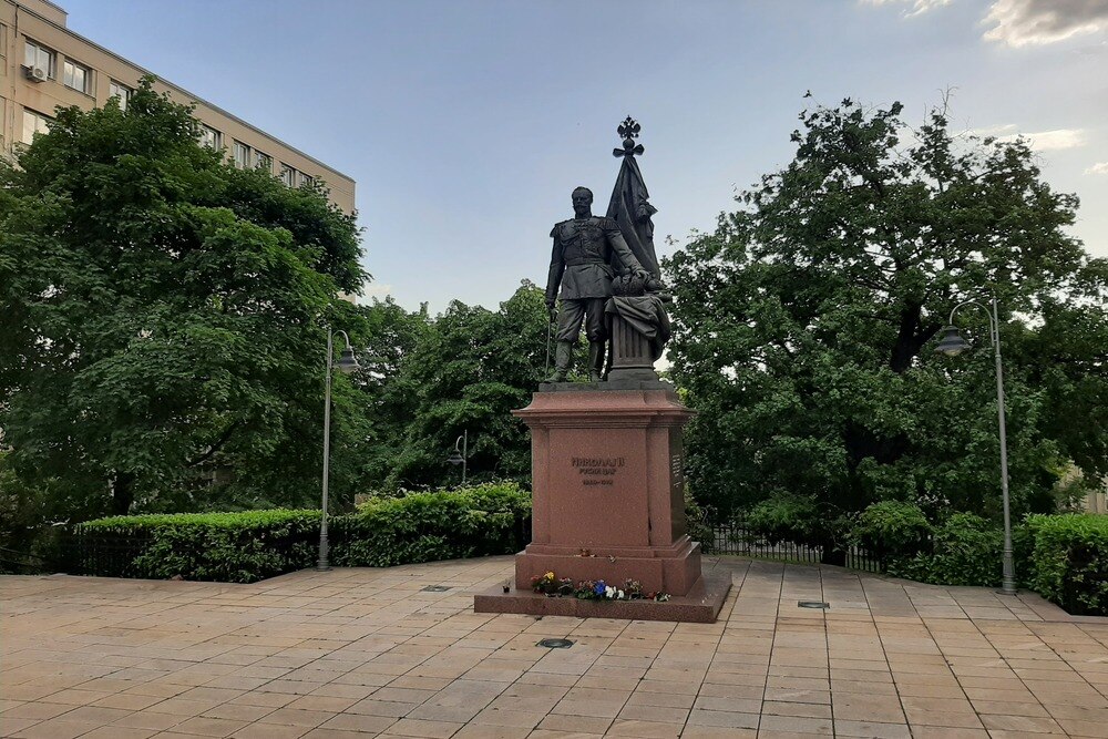 Monument Tsaar Nicolaas II #1