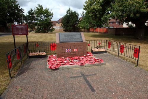 Oorlogsmonument Whitehill en Bordon