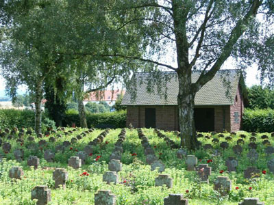 Duitse Oorlogsbegraafplaats Breuna #2
