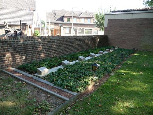 Dutch War Grave Niederaußem #1