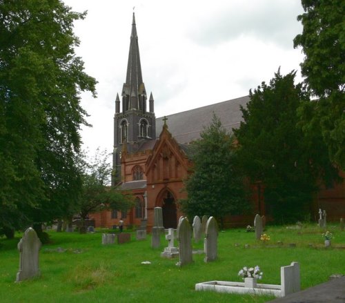 Oorlogsgraven van het Gemenebest St. John the Baptist Churchyard