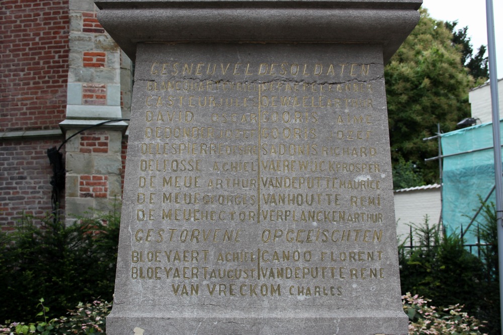 Oorlogsmonument Berchem #3