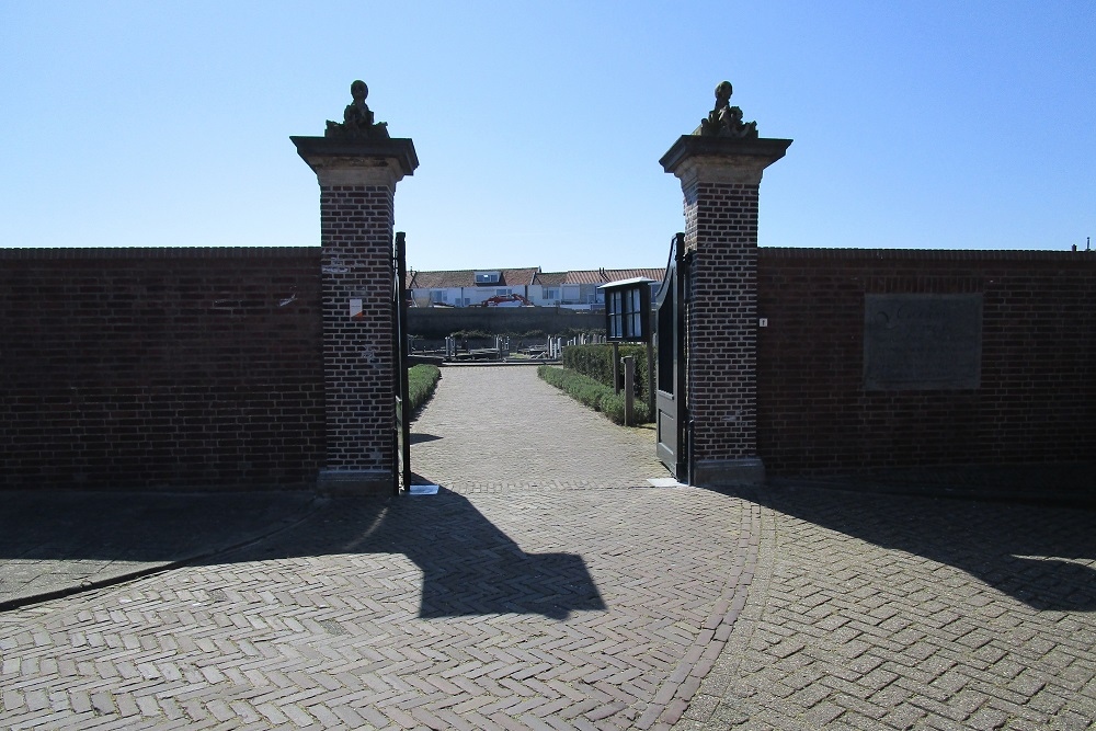 Herdenkingssteen Oude Nederlands Hervormde Begraafplaats Katwijk aan Zee #1