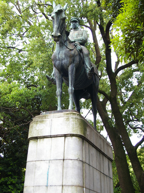 Monument Veldmaarschalk Oyama Iwao