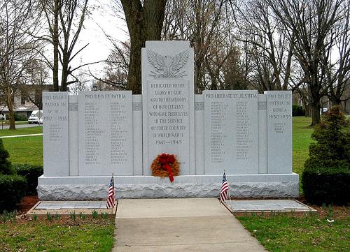 Oorlogsmonument West Springfield #1