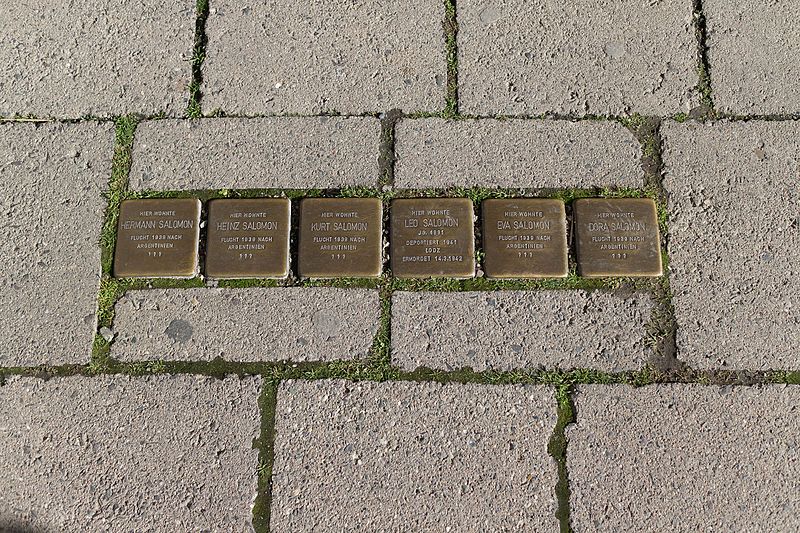 Stolpersteine Große Bergstraße 1