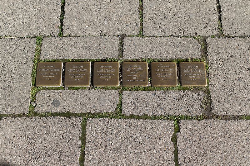 Stolpersteine Groe Bergstrae 1