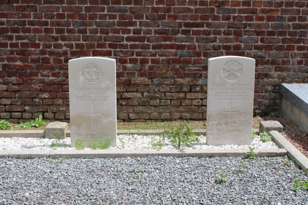 Oorlogsgraven van het Gemenebest Quévy-le-Petit #4