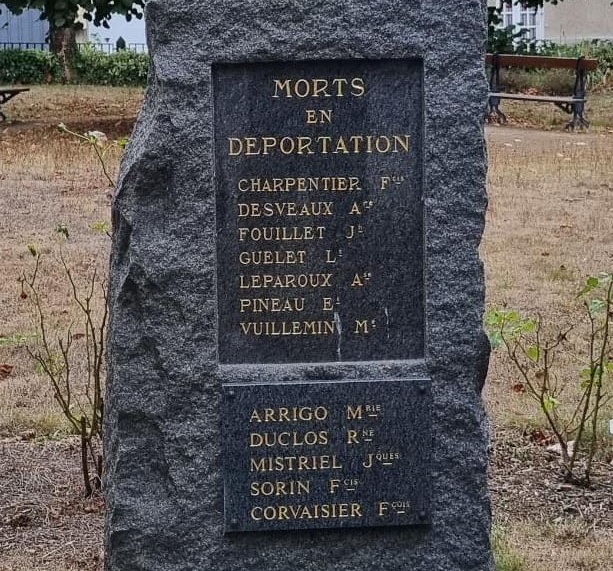 War Memorial Dol-de-Bretangne #2