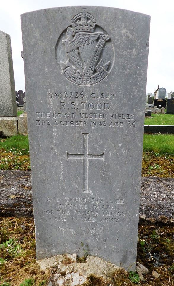 Commonwealth War Grave Glascar Presbyterian Churchyard