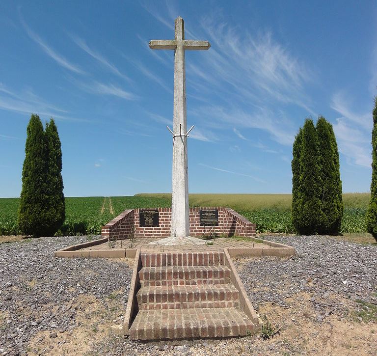 Monument Crash 26 November 1944