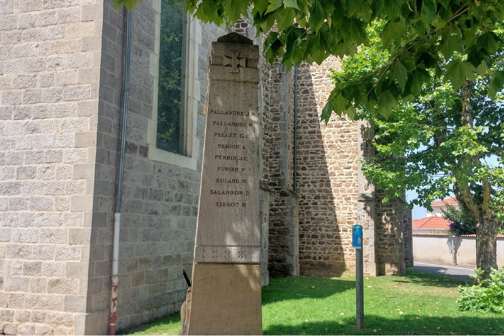 Oorlogsmonument Saint-Cyprien #4