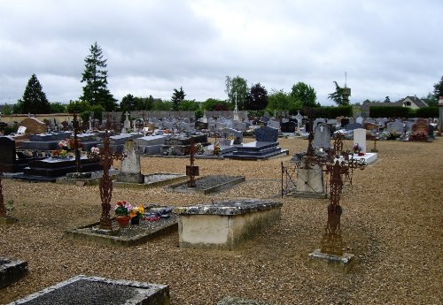 Commonwealth War Graves Yvres #1