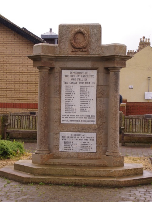 Oorlogsmonument Radcliffe #1